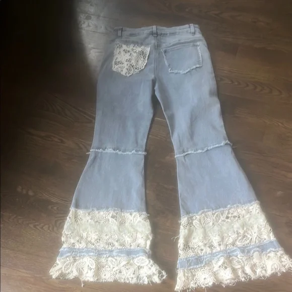 POL Boho Light Blue flare jeans with cute lace-NWOT - Picture 5 of 8
